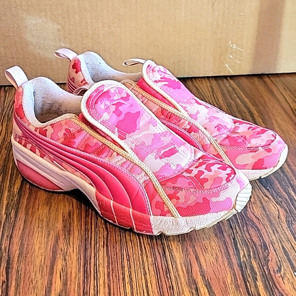 Vintage Puma SlipOn Sneakers